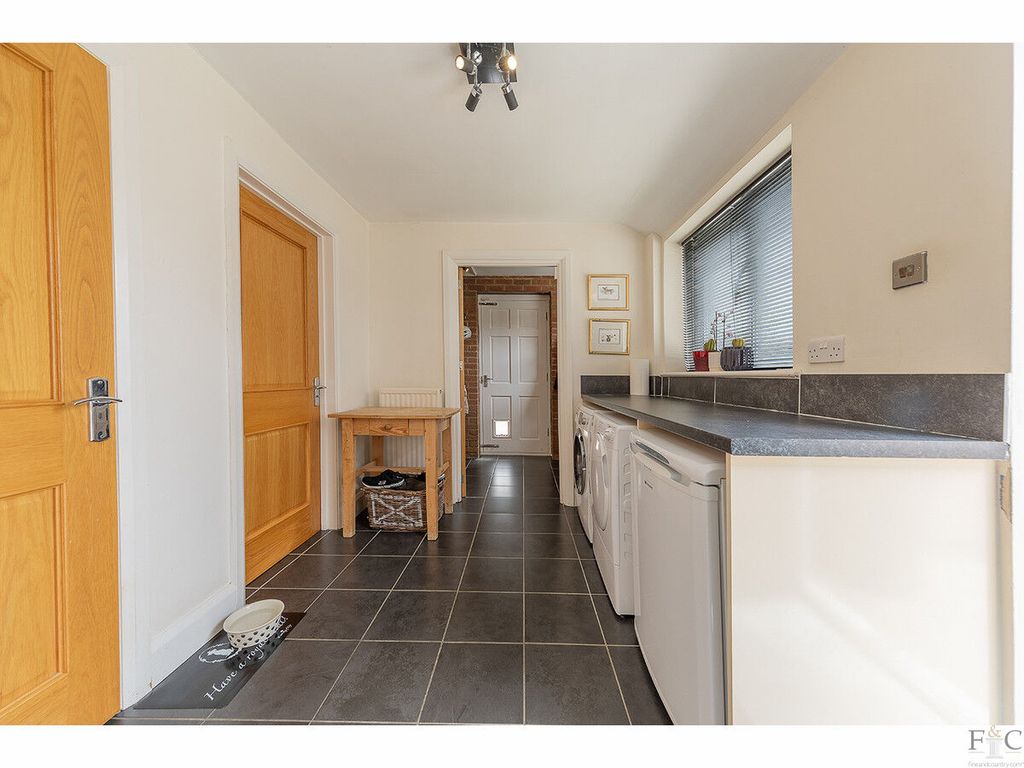 Additional image 18 of 5 bed country house for saleKilby Road, Fleckney LE8