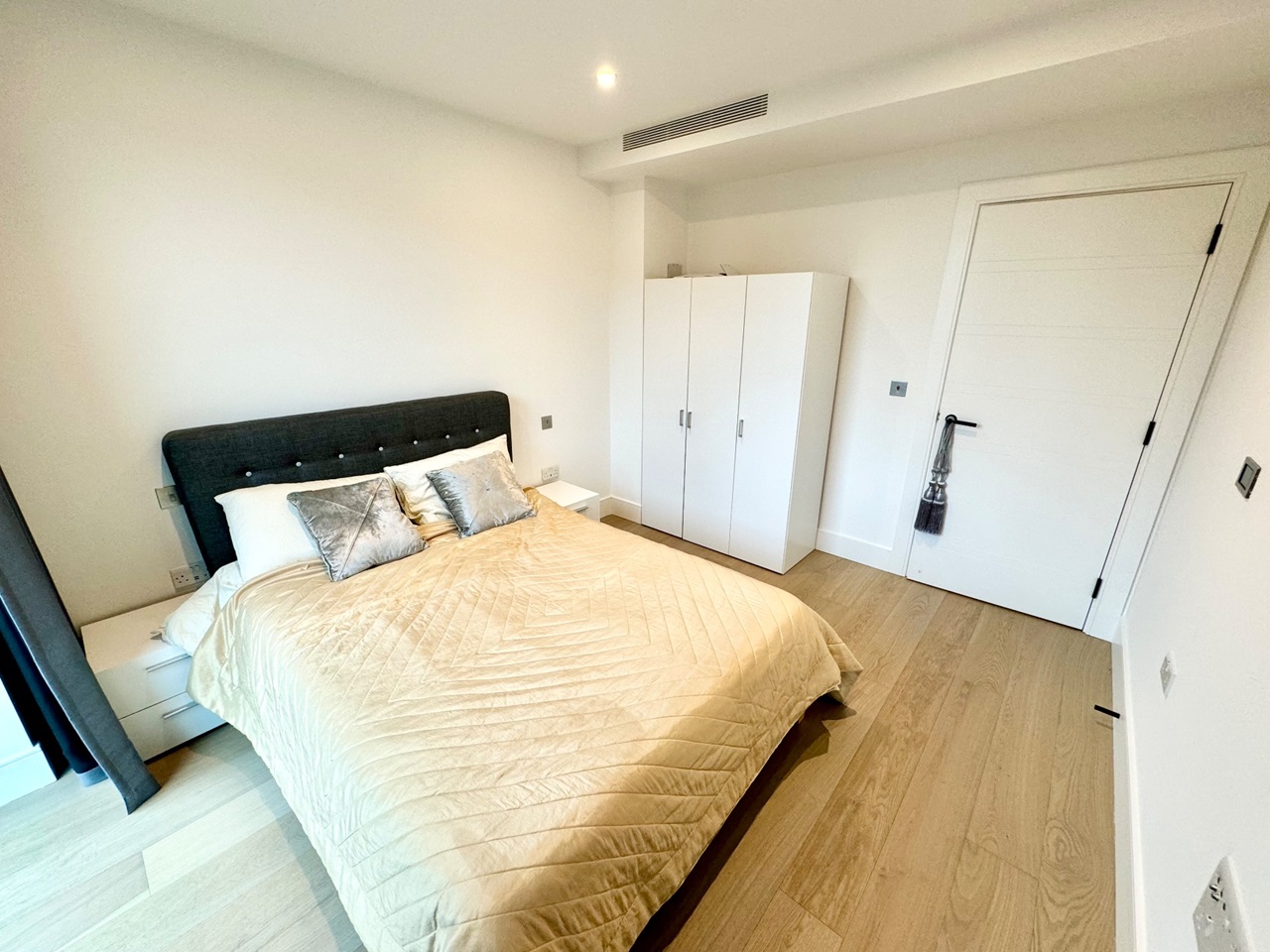 Additional image 17 of 2 Bed Flat, Salisbury House, SW11, N1 7GU