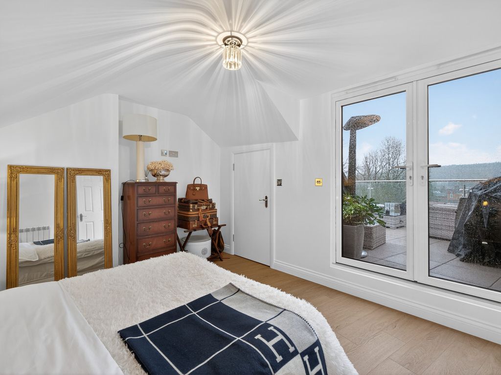 Additional image 30 of 3 bed flat for saleFriday Street Henley-On-Thames, Oxfordshire RG9