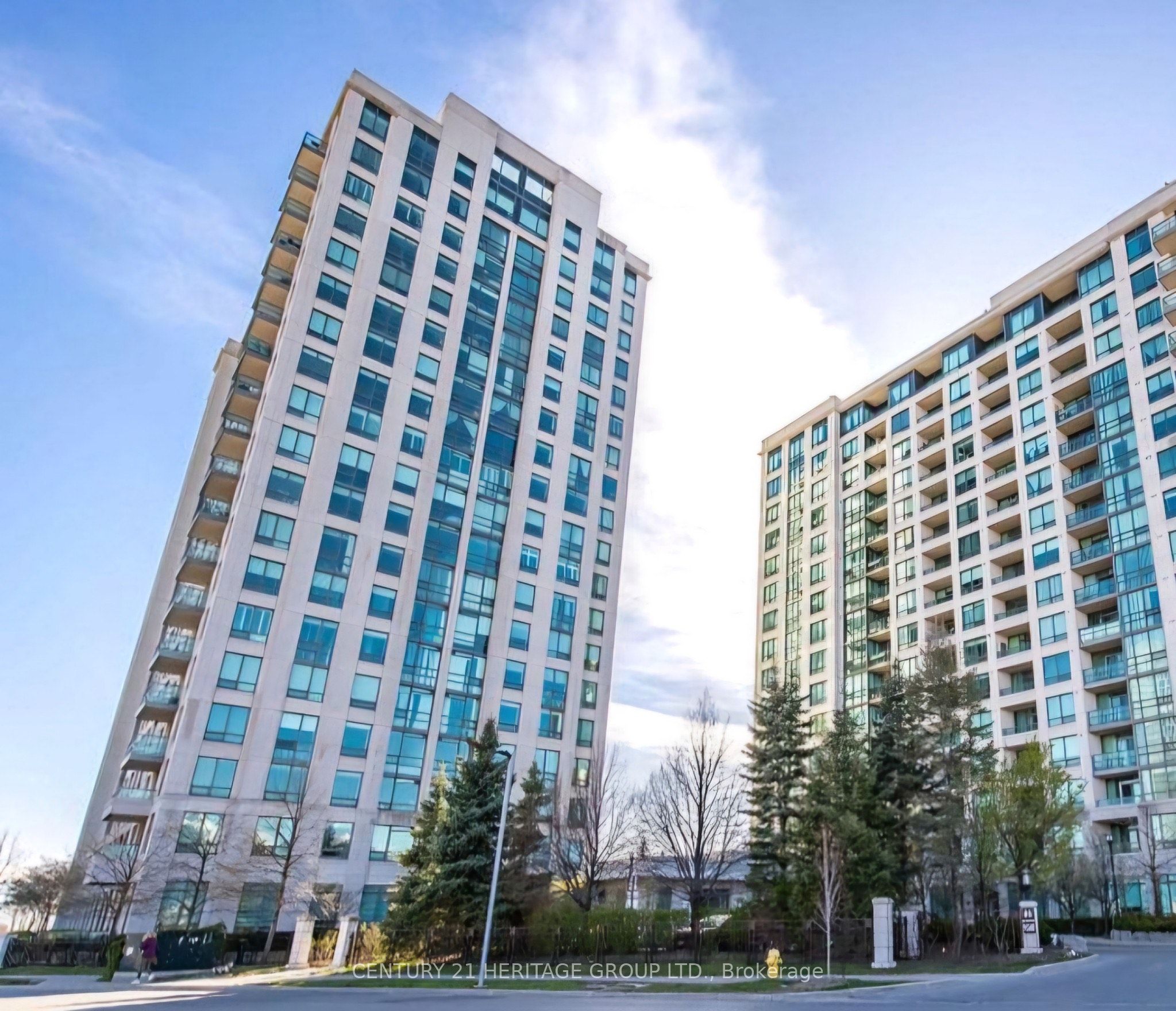 709-100 Promenade Circle, Vaughan, ON, L4J 7W7