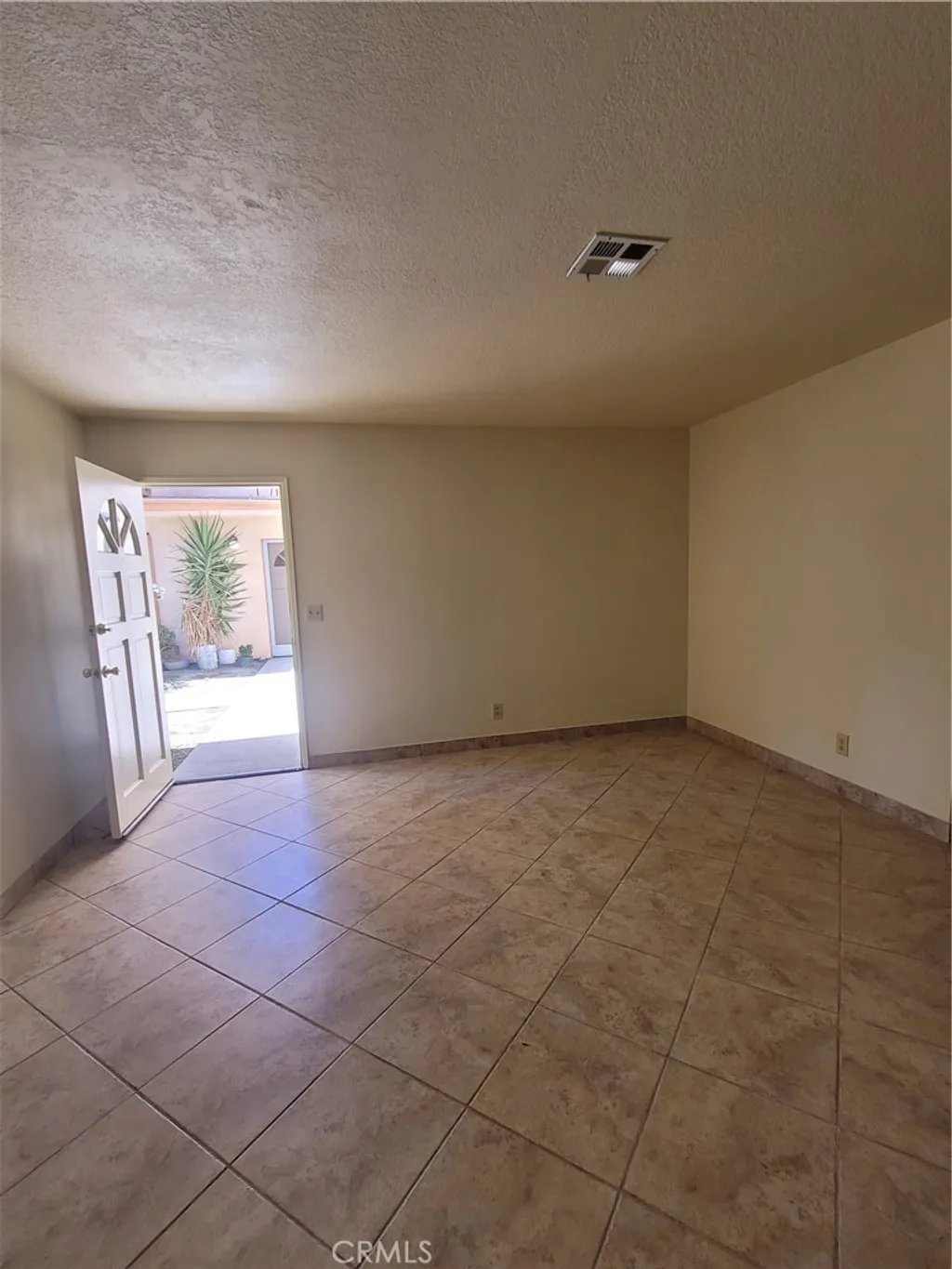 Additional image 4 of 9229 Stewart And Gray Road Unit D, Downey, CA 90241