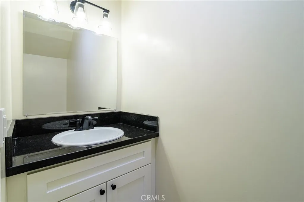 Additional image 10 of 9586 Cornwall Dr, Huntington Beach, CA 92646