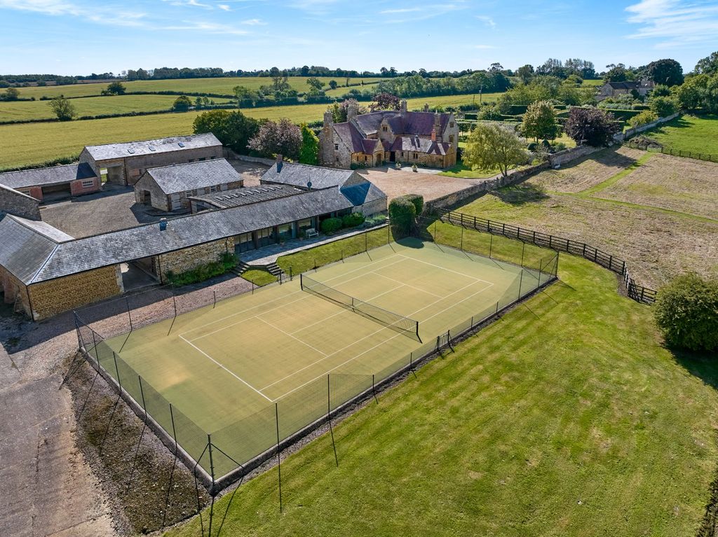 Additional image 21 of 6 bed detached house for salePlumpton, Nr Towcester, South Northamptonshire NN12
