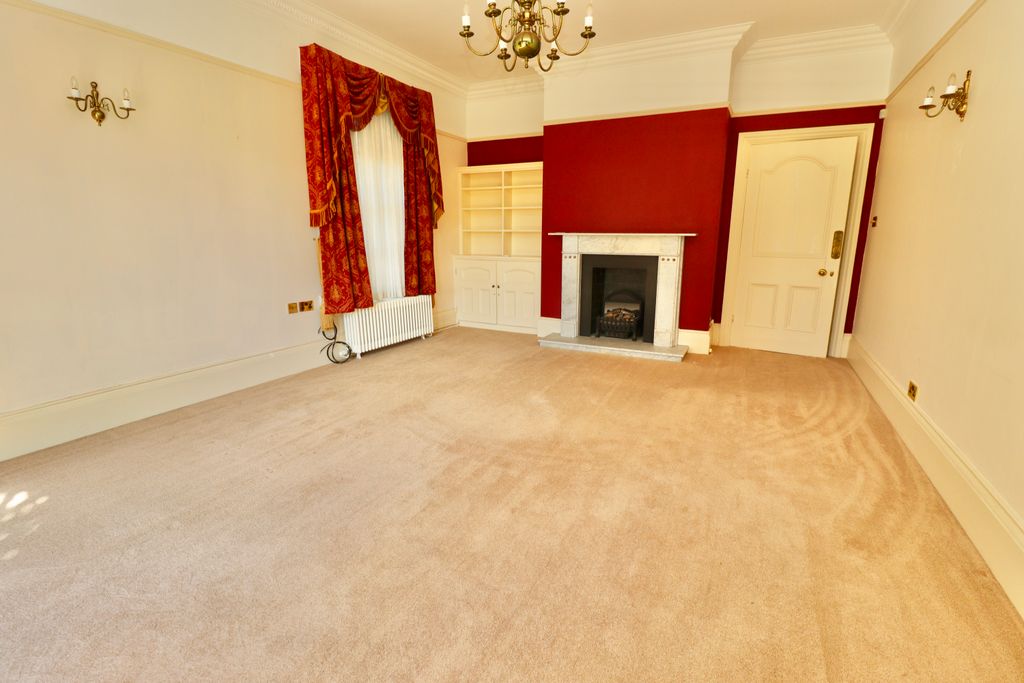 2 bed flat for saleNettleham Road, Lincoln LN2 photo 5