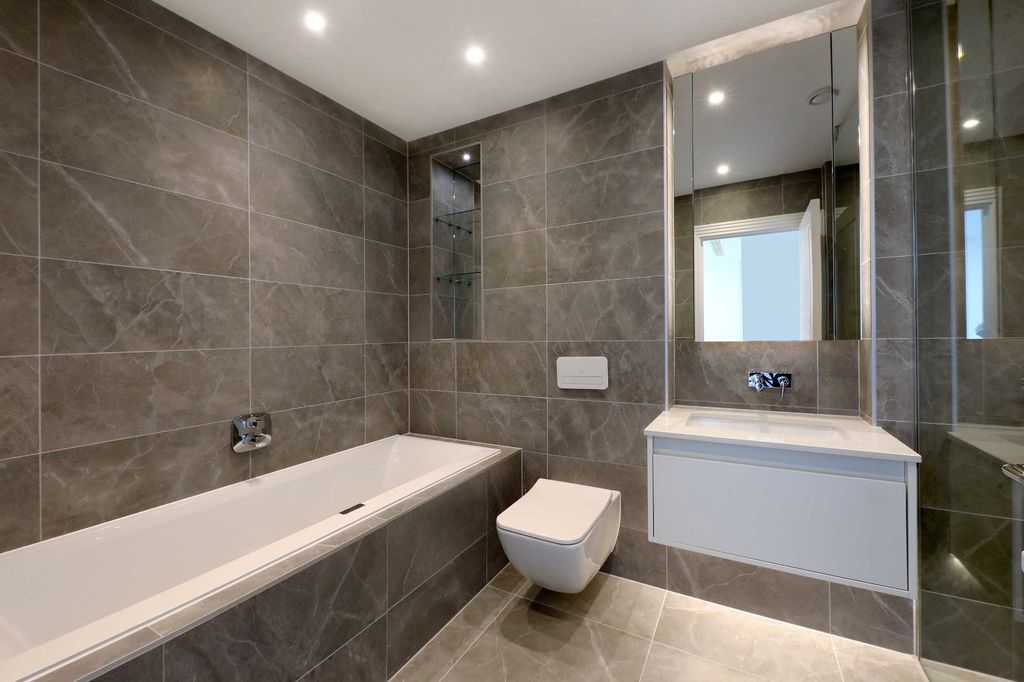 Additional image 20 of 4 bed flat for saleGlen Island, Taplow, Buckinghamshire SL6