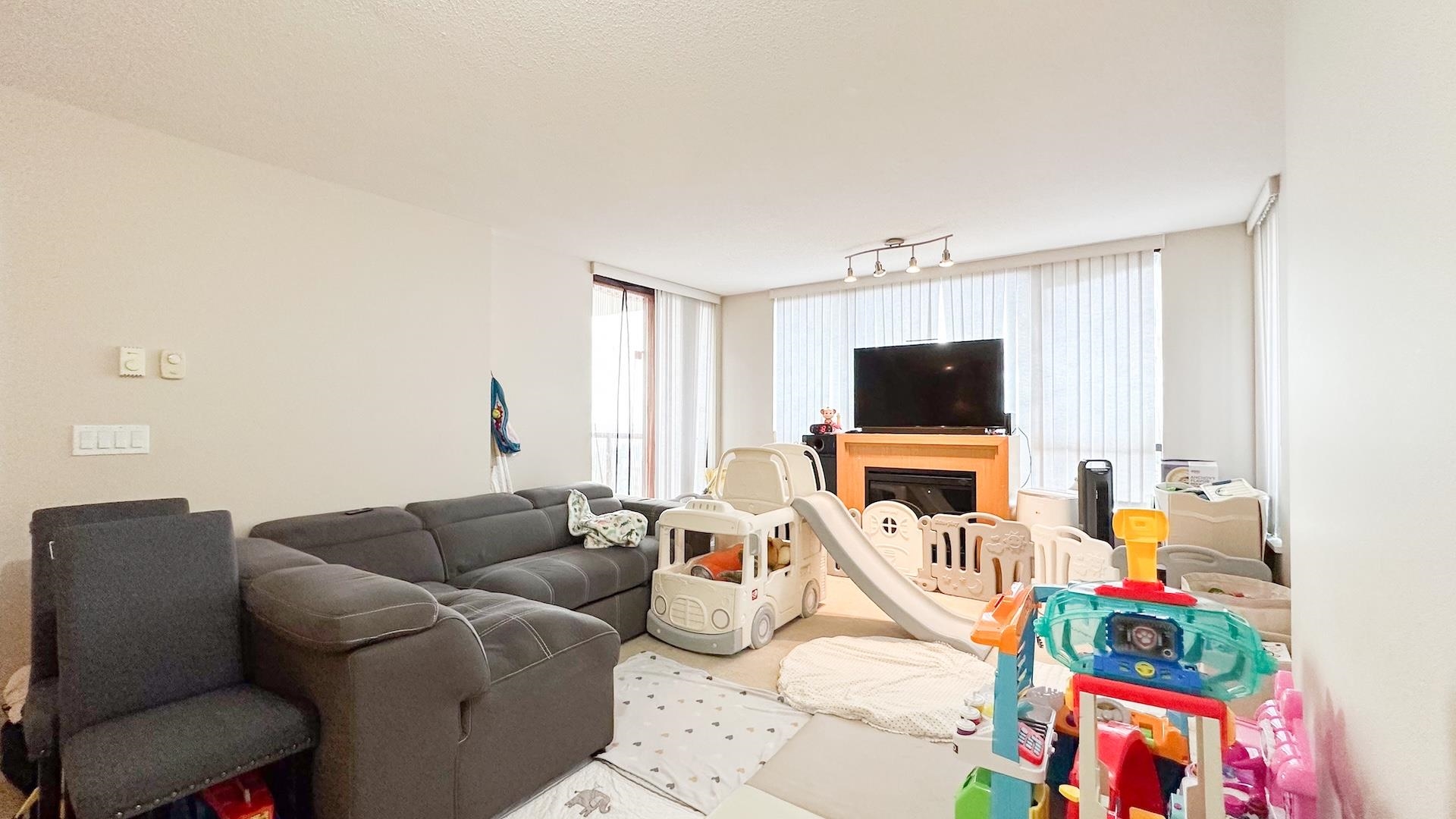 Additional image 3 of 2105-7088 Salisbury Avenue, Burnaby, BC, V5E 0A4