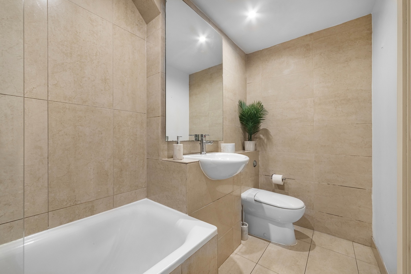 Additional image 5 of 1 Bed Flat, Bacon Street, E2, N1 7GU