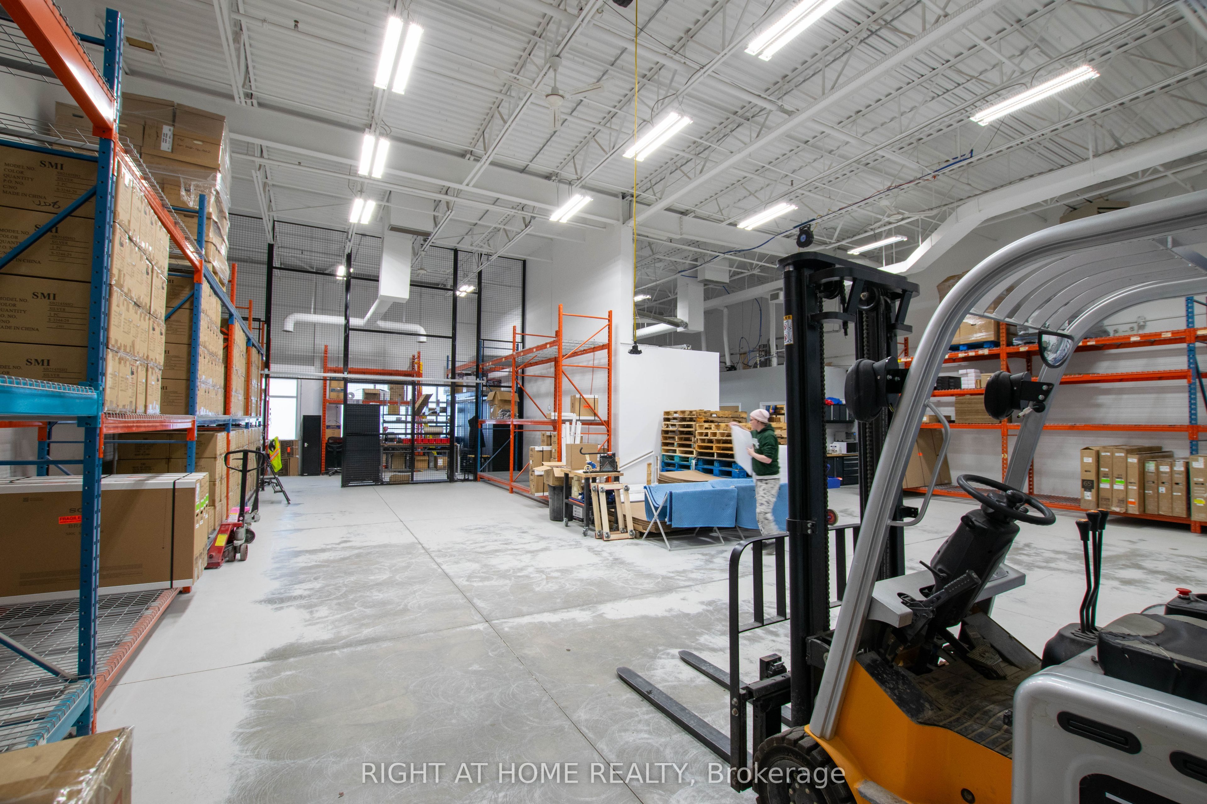 Additional image 5 of 4 & 5-38 Innovator Avenue, Whitchurch-stouffville, ON, L4A 0Y2