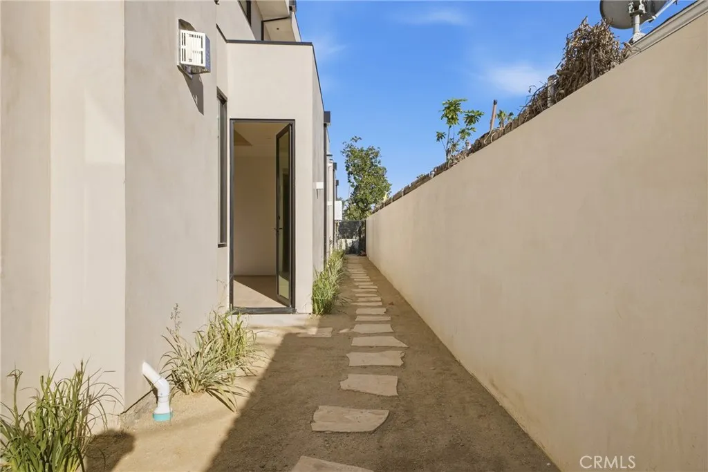 Additional image 74 of 4827 Stansbury Ave, Sherman Oaks, CA 91423