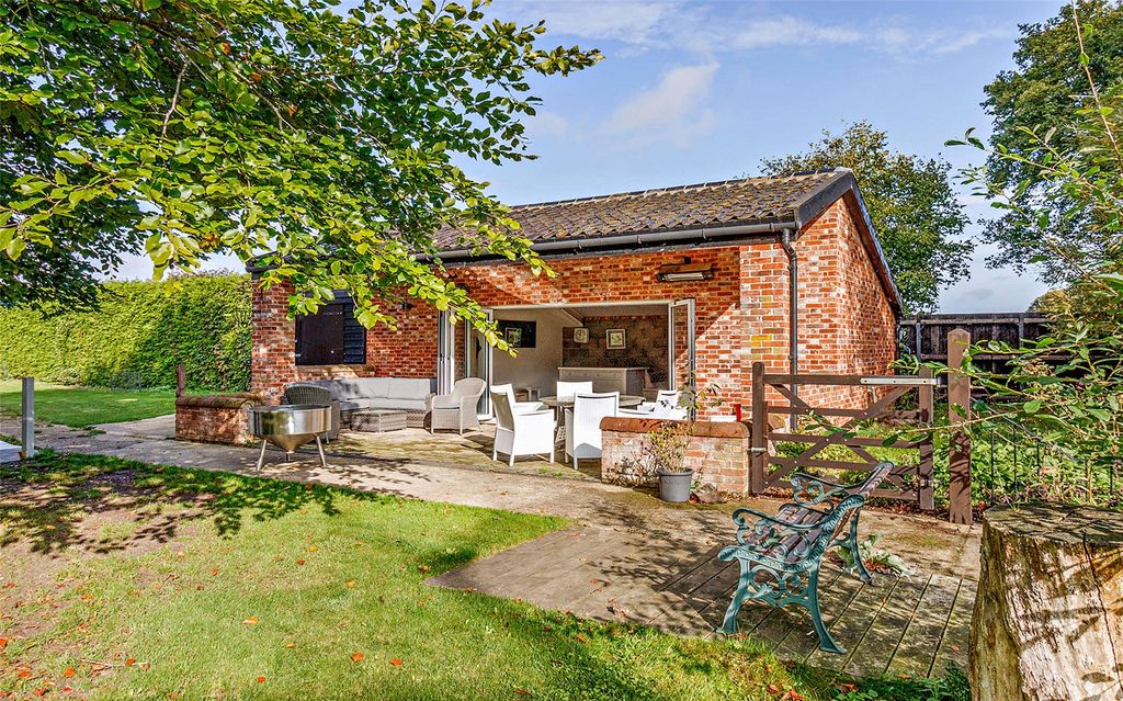 Additional image 23 of 6 bed detached house for saleBungay Road, Scole, Diss, Norfolk IP21