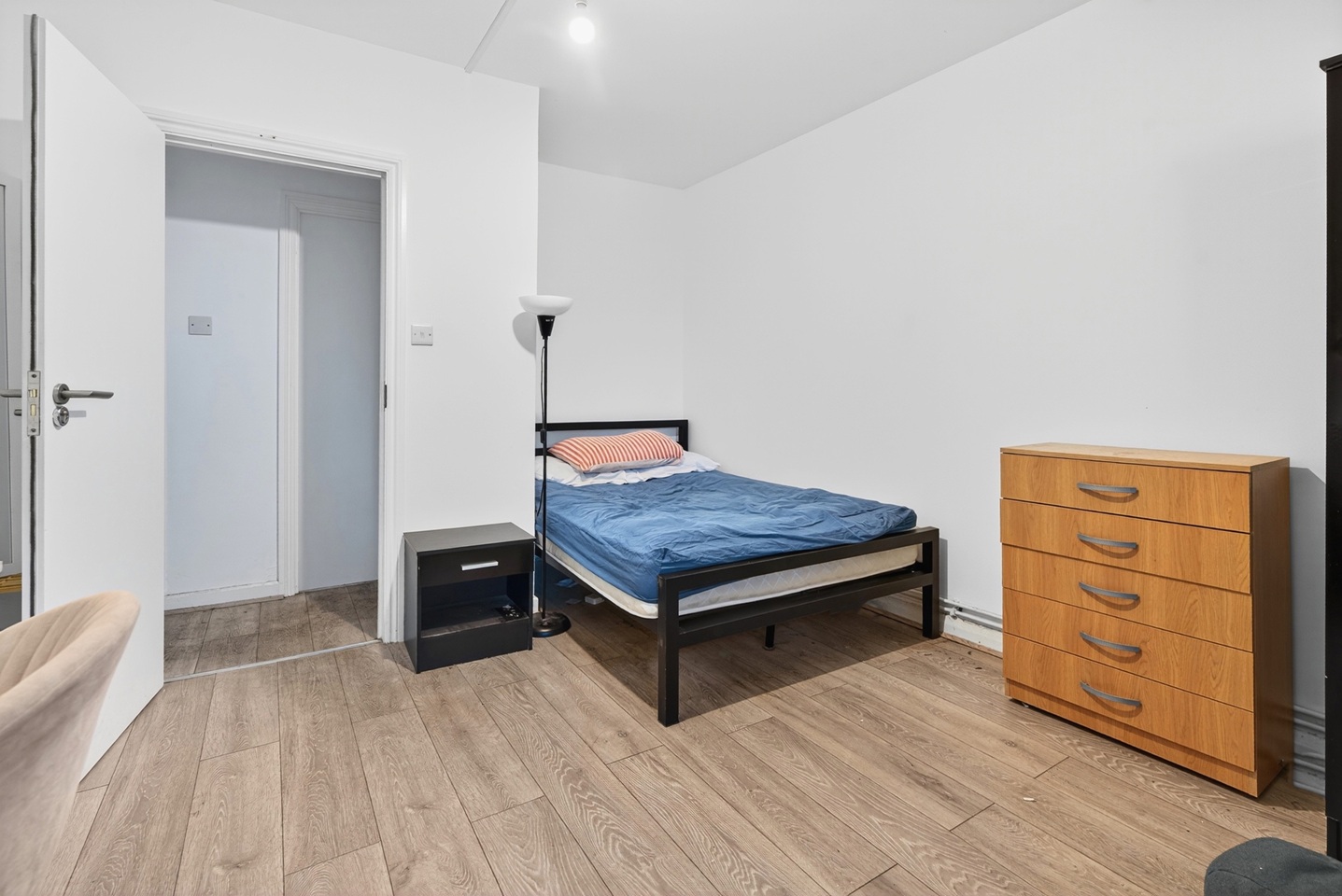 Additional image 9 of 4 Bed Flat, Stockbeck, NW1, N1 7GU
