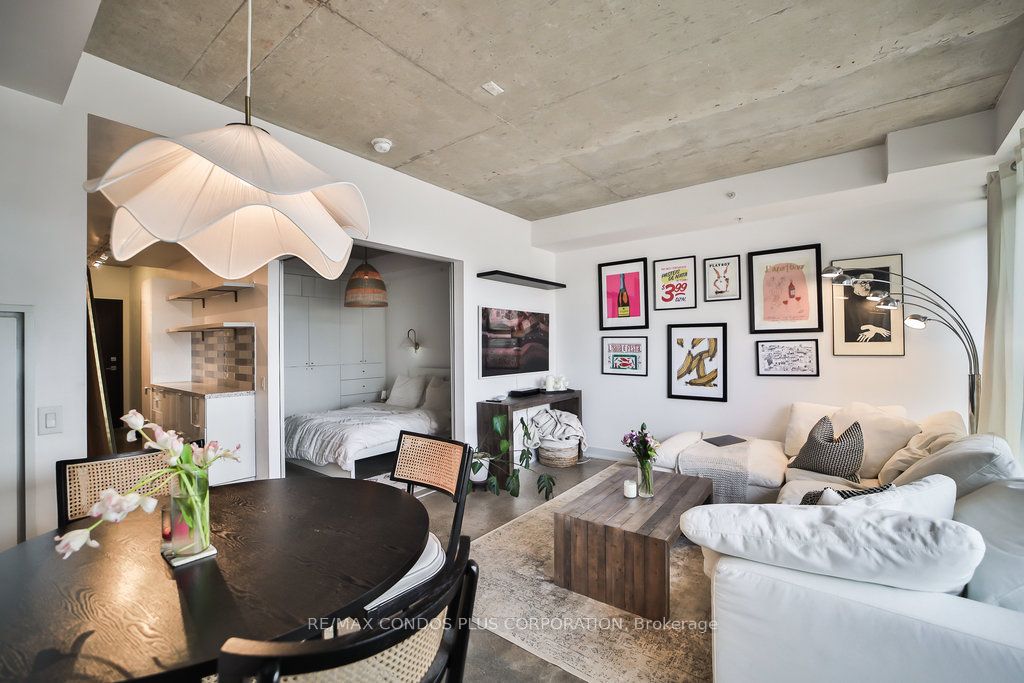 Additional image 4 of 206 - 1239 Dundas Street W