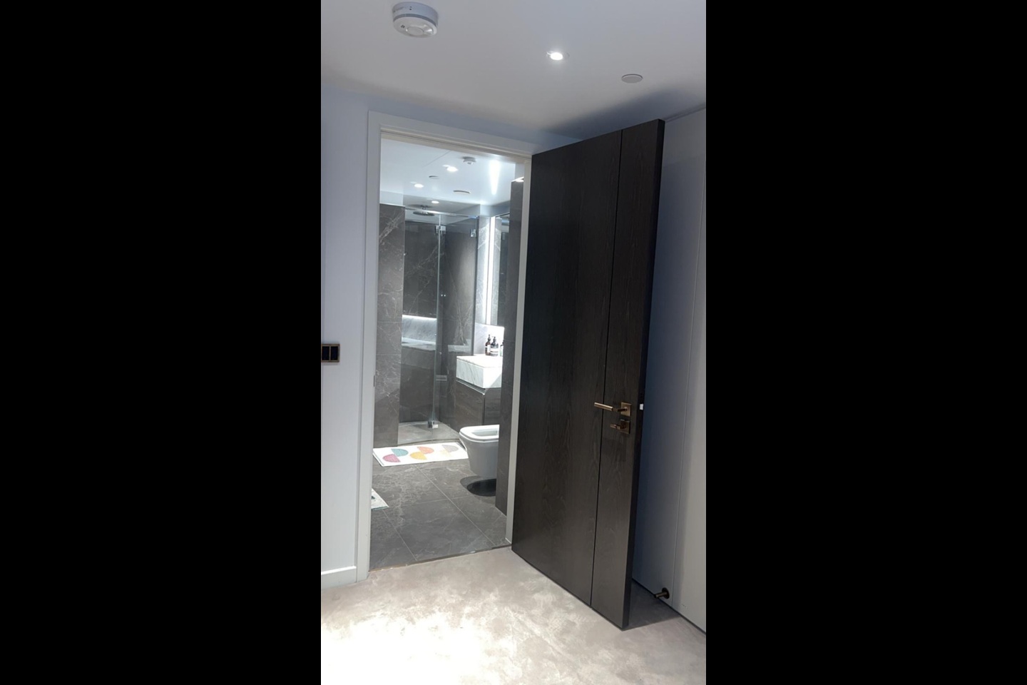 Additional image 21 of 2 Bed Flat, Nine Elms, SW8, SW8 5GZ