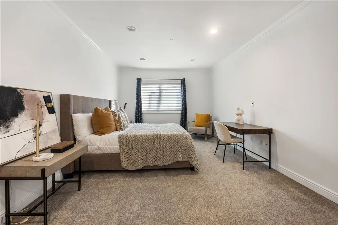 Additional image 58 of 918 S Wooster Street Unit 2, Los Angeles, CA 90035