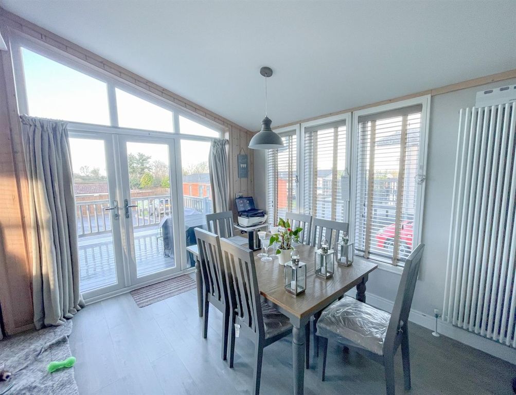 Additional image 3 of 2 bed mobile/park home for sale19 Ash Tree Park, Lower Norton Lane, Kewstoke, Weston-Super-Mare BS22