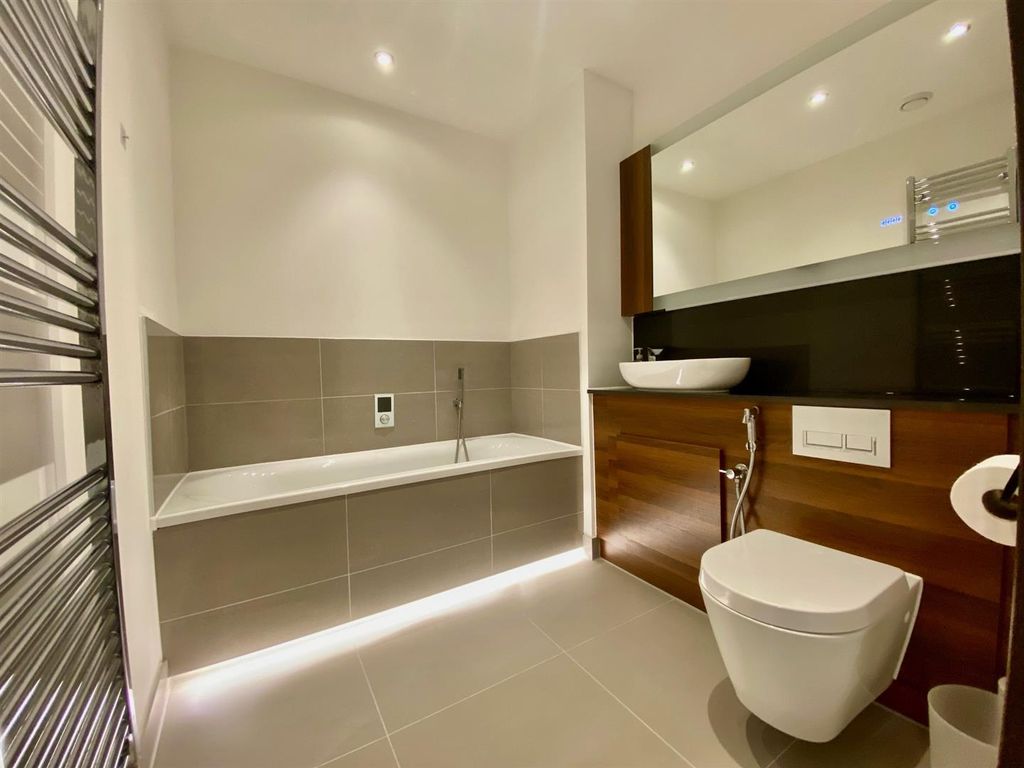 Additional image 3 of 2 bed flat for saleEast Station Road, Fletton Quays, Peterborough PE2