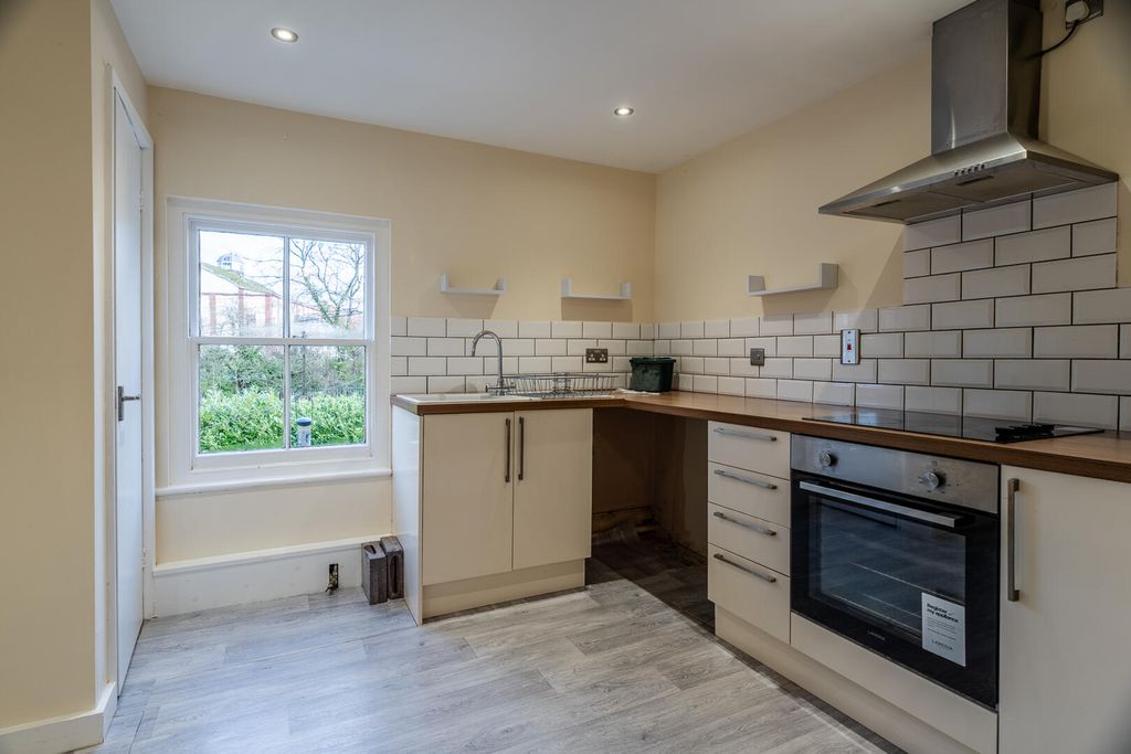 Additional image 3 of 1 bed property for salePark Terrace, Llandrindod Wells LD1