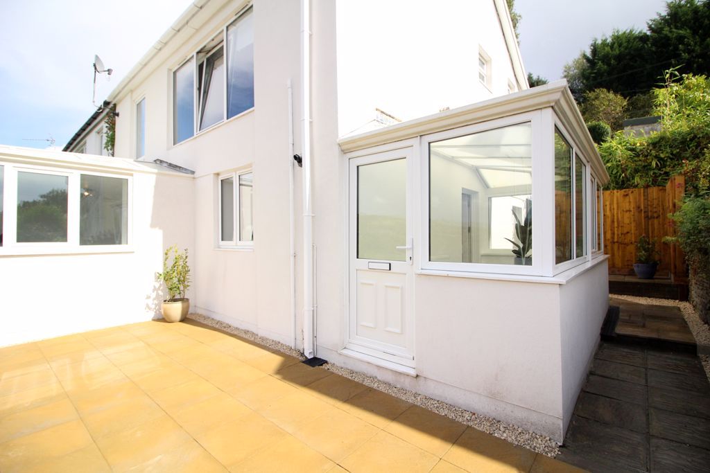 Additional image 18 of 2 bed flat for saleCilfynydd Road, Cilfynydd, Pontypridd CF37