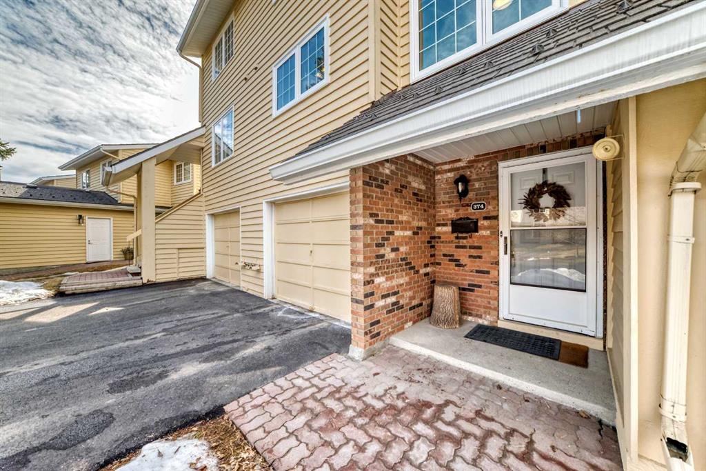Additional image 3 of 374 Point Mckay Gardens NW, Calgary, AB, T3B 4V8