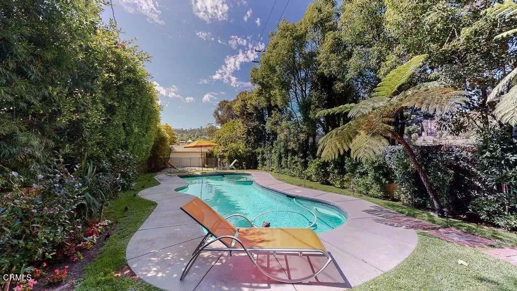 Additional image 46 of 101 S Rockingham Avenue, Los Angeles, CA 90049