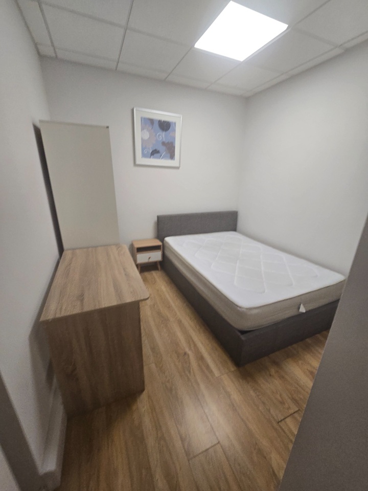 Additional image 10 of 2 Bed Flat, Great Suffolk Street, SE1, N1 7GU