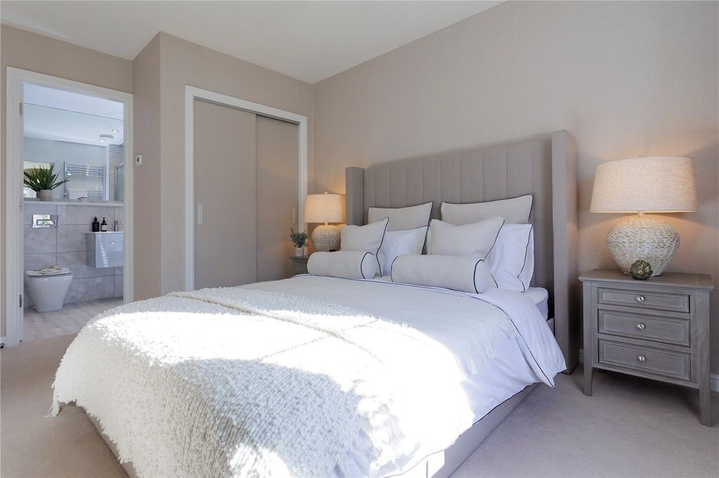 Additional image 3 of 2 bed flat for saleMaxwellton Road, Paisley, Renfrewshire PA1