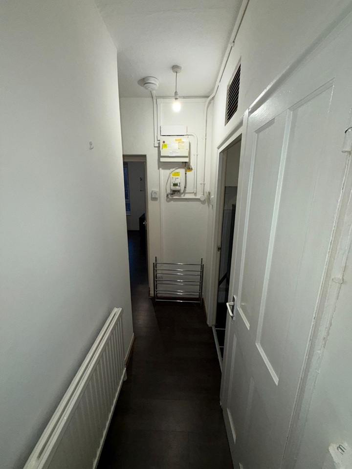 Additional image 8 of Studio Flat, Aylesford House, SE1, N1 7GU