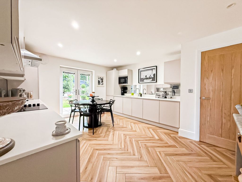 Additional image 2 of 2 bed flat for saleMoorcroft Road, Liverpool L18