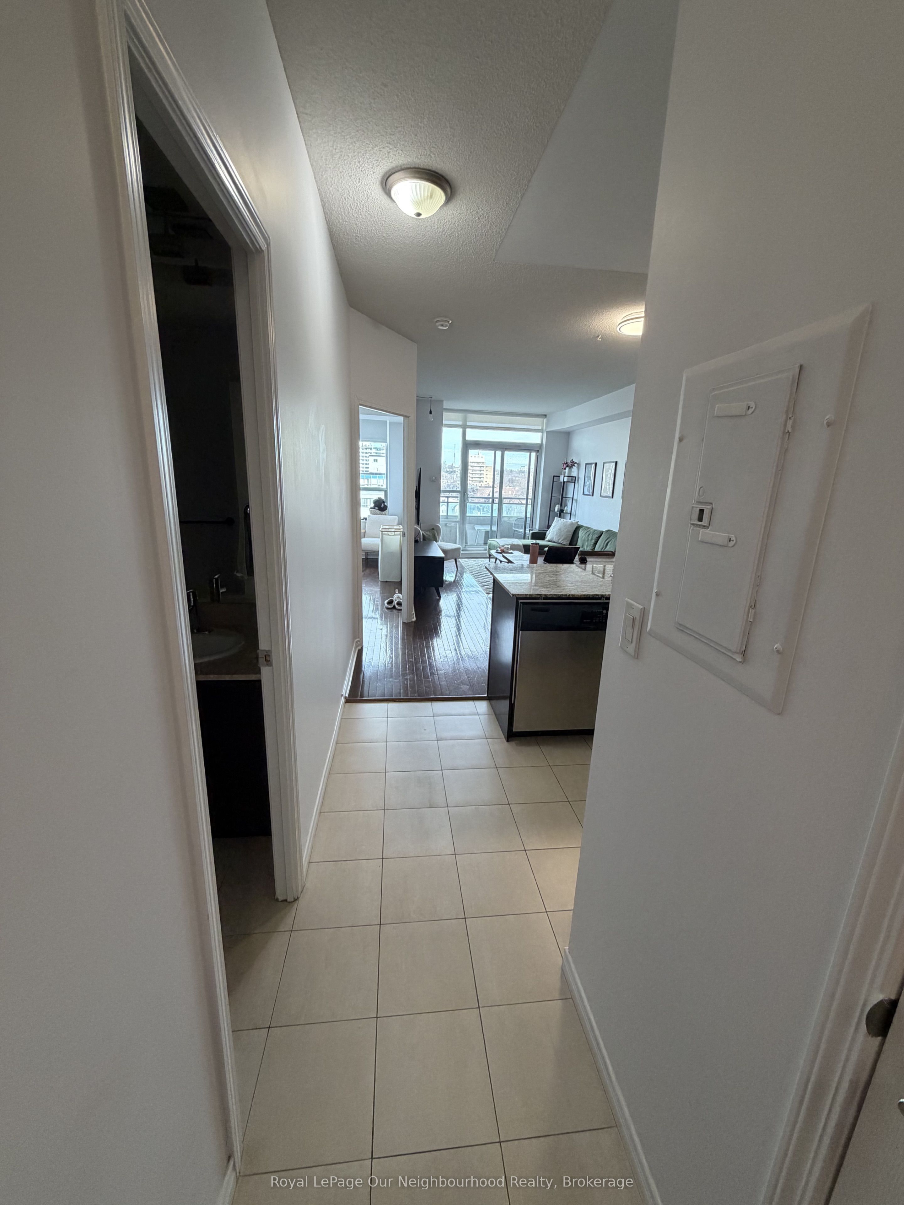 Additional image 2 of 806-736 Spadina Avenue, Toronto, ON, M5S 2J6