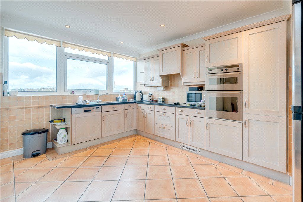 Additional image 7 of 2 bed flat for saleByron Court, Beech Grove, Harrogate, North Yorkshire HG2