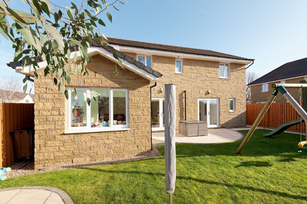 Additional image 29 of 5 bed detached house for sale33 Lochside Avenue, Bishopton PA7