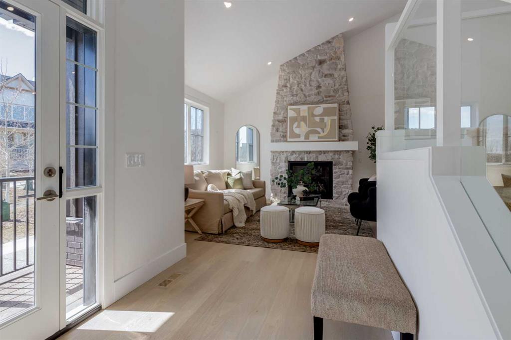Additional image 3 of 90 Treeline Gardens SW, Calgary, AB, T2Y 0W6