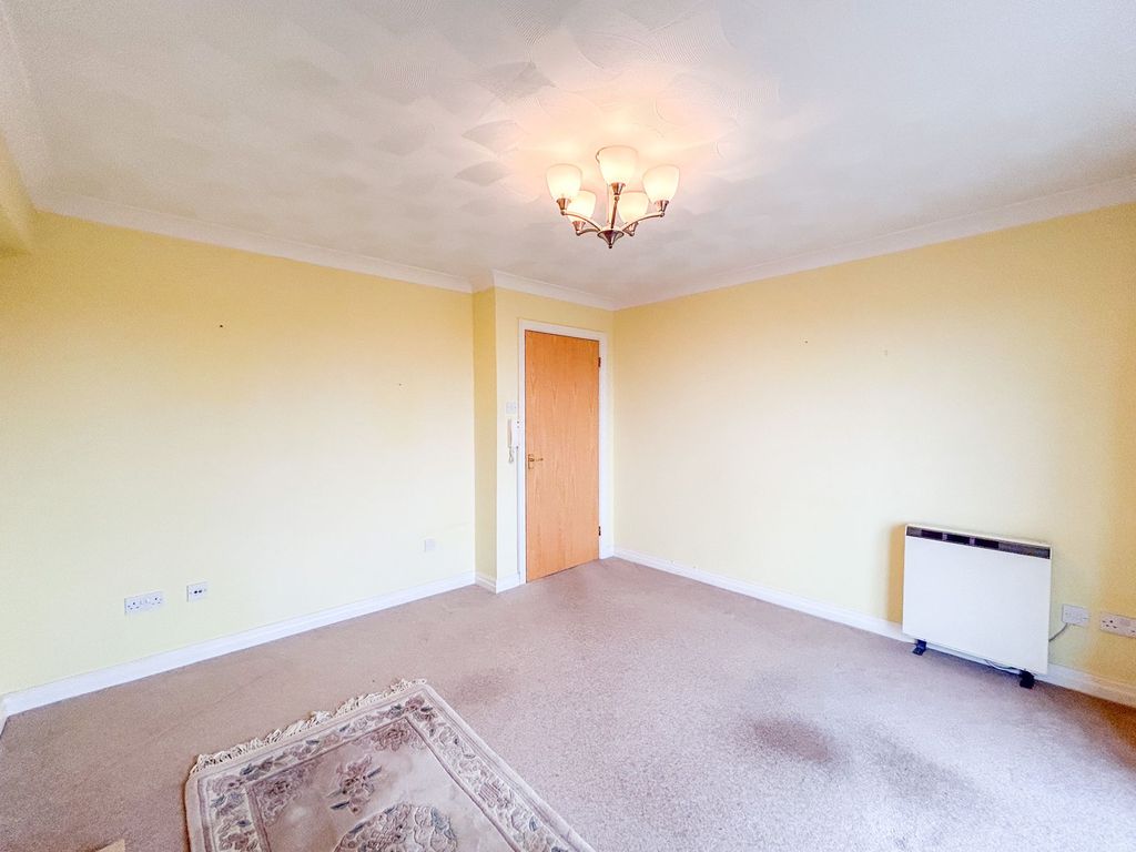 Additional image 5 of 2 bed flat for saleStow Park Circle, Evergreen NP20