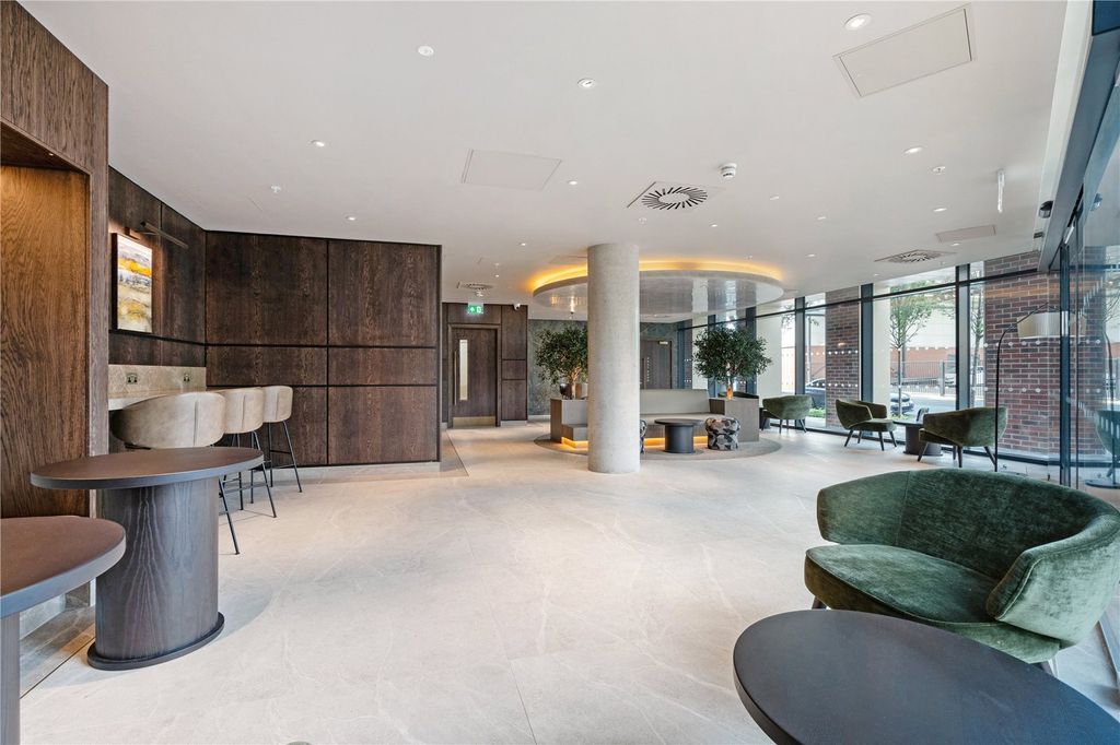 Additional image 22 of 3 bed flat for saleThe Penthouse, Springwell Gardens, Whitehall Road, Leeds LS12