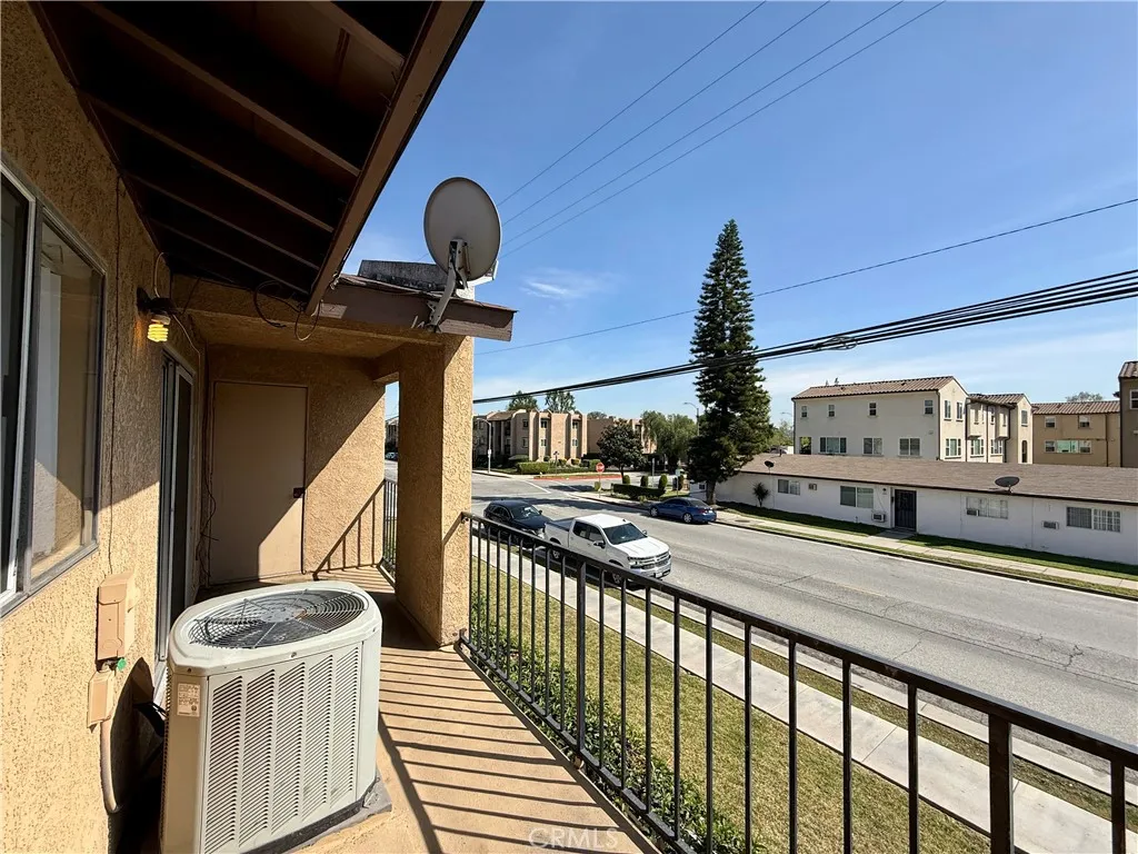 Additional image 30 of 901 N Dalton Avenue Unit D, Azusa, CA 91702