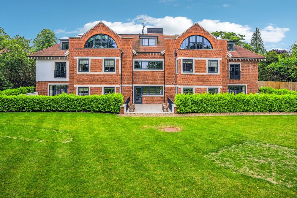 Additional image 15 of 3 bed flat for saleWellington Court, Beaconsfield HP9