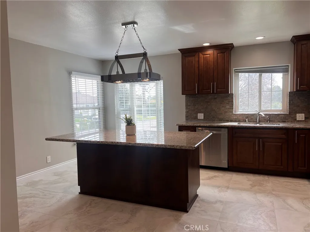 Additional image 8 of 935 N 1st Ave, Upland, CA 91786