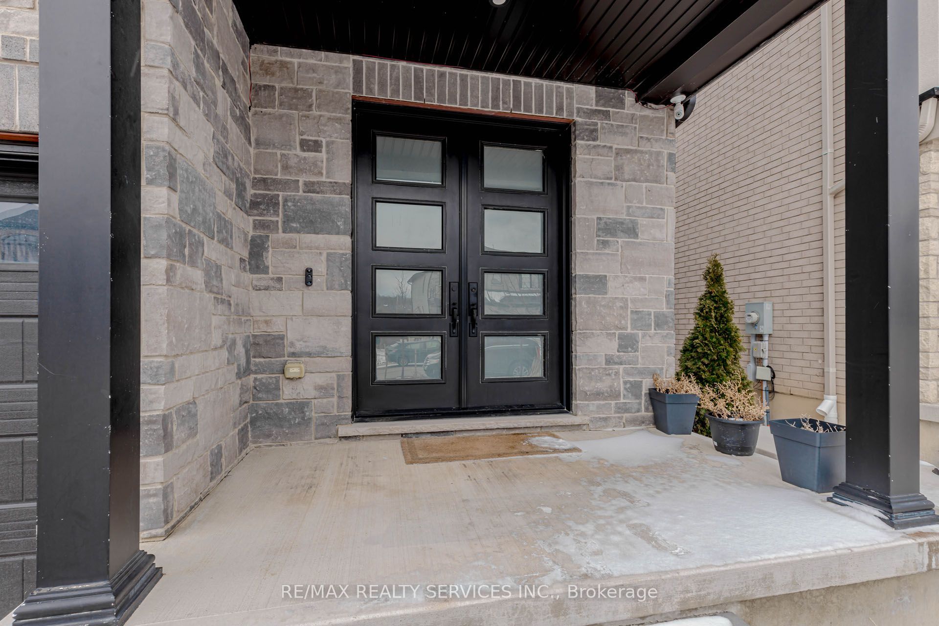 Additional image 3 of 130 Pondcliffe Drive, Kitchener, ON, N2R 0M4