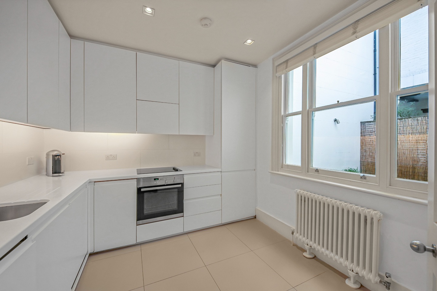 Additional image 9 of 2 Bed Flat, Queen's Gate, SW7, N1 7GU