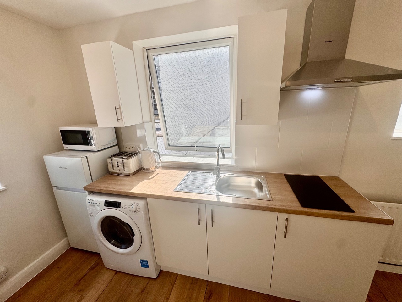 Additional image 6 of Studio Flat, Sussex Gardens, W2, N1 7GU