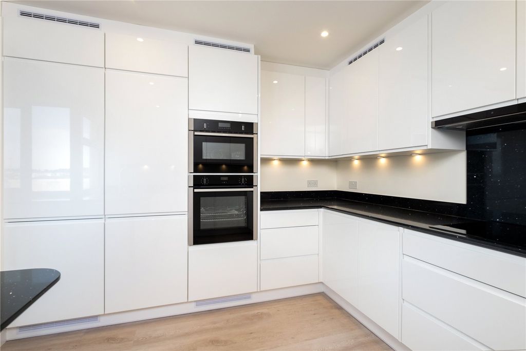 Additional image 5 of 3 bed flat for saleLa Route De St Aubin, St Helier JE2