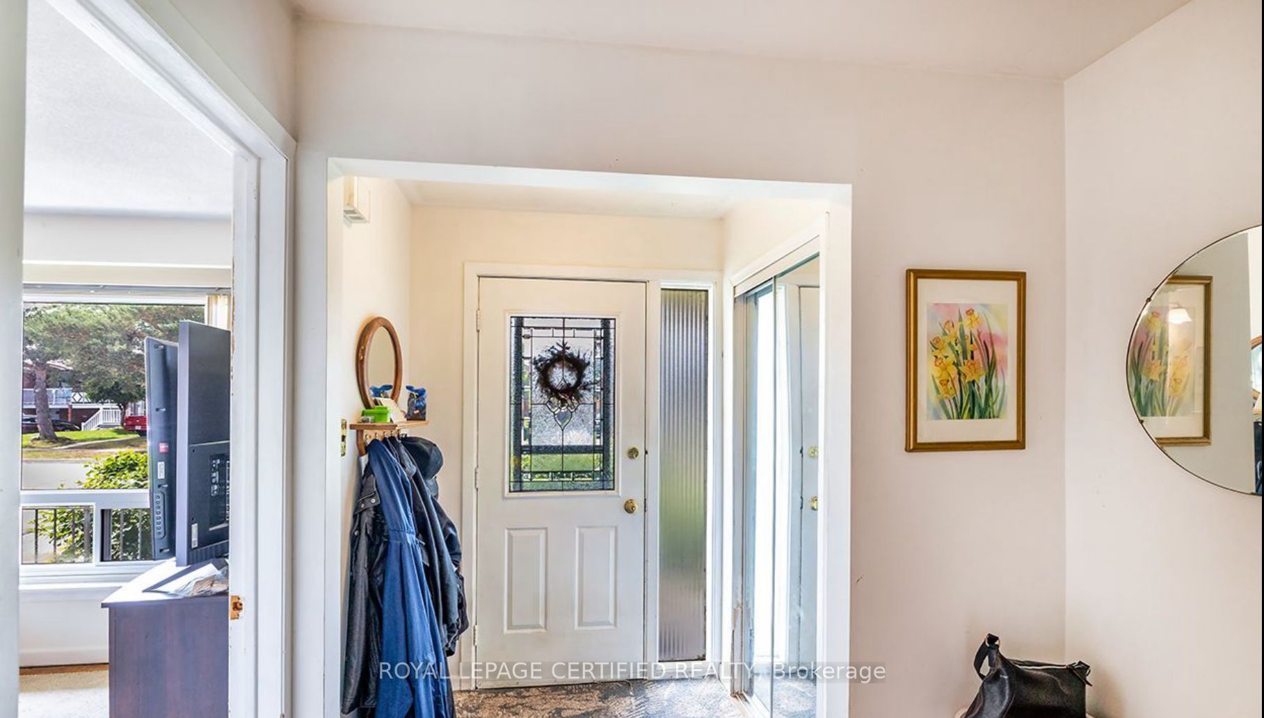 Additional image 5 of 6872 Darcel Avenue, Mississauga, ON, L4T 2W5