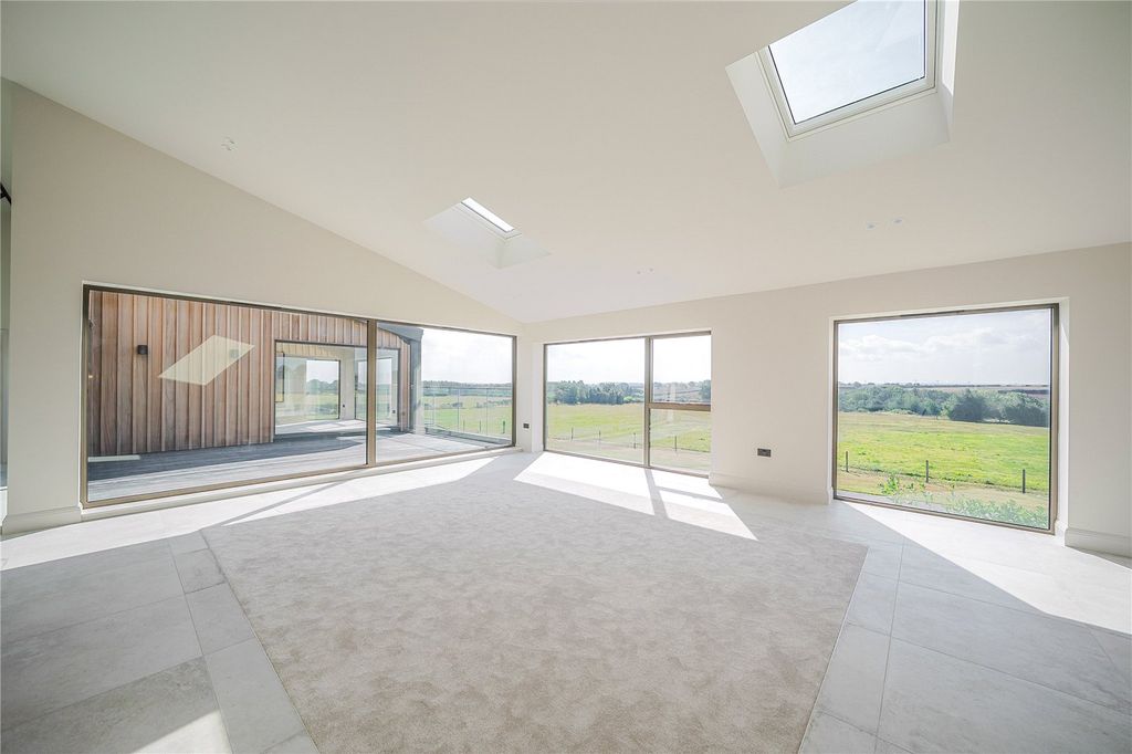 Additional image 7 of 6 bed barn conversion for saleThe Hay Barn, Haggs Road, Follifoot, Harrogate HG3