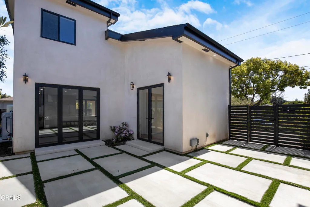 Additional image 32 of 611 W Claremont Street, Pasadena, CA