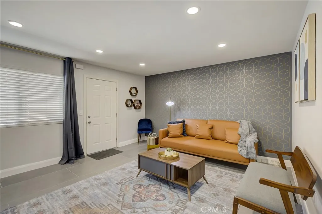 Additional image 47 of 16562 Regina Cir Unit 4, Huntington Beach, CA 92649