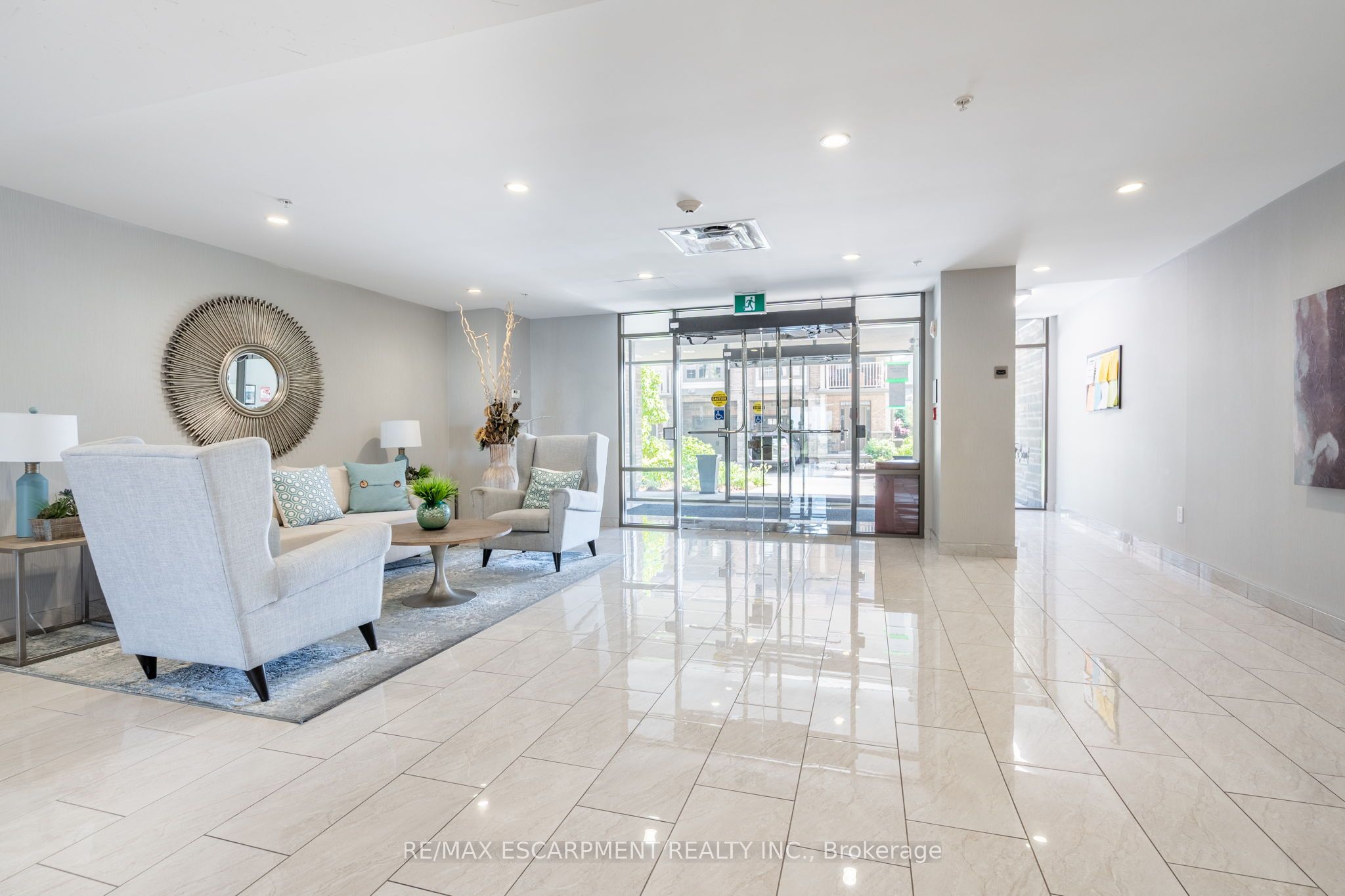 Additional image 4 of 313-35 Southshore Crescent, Hamilton, ON, L8E 0J2