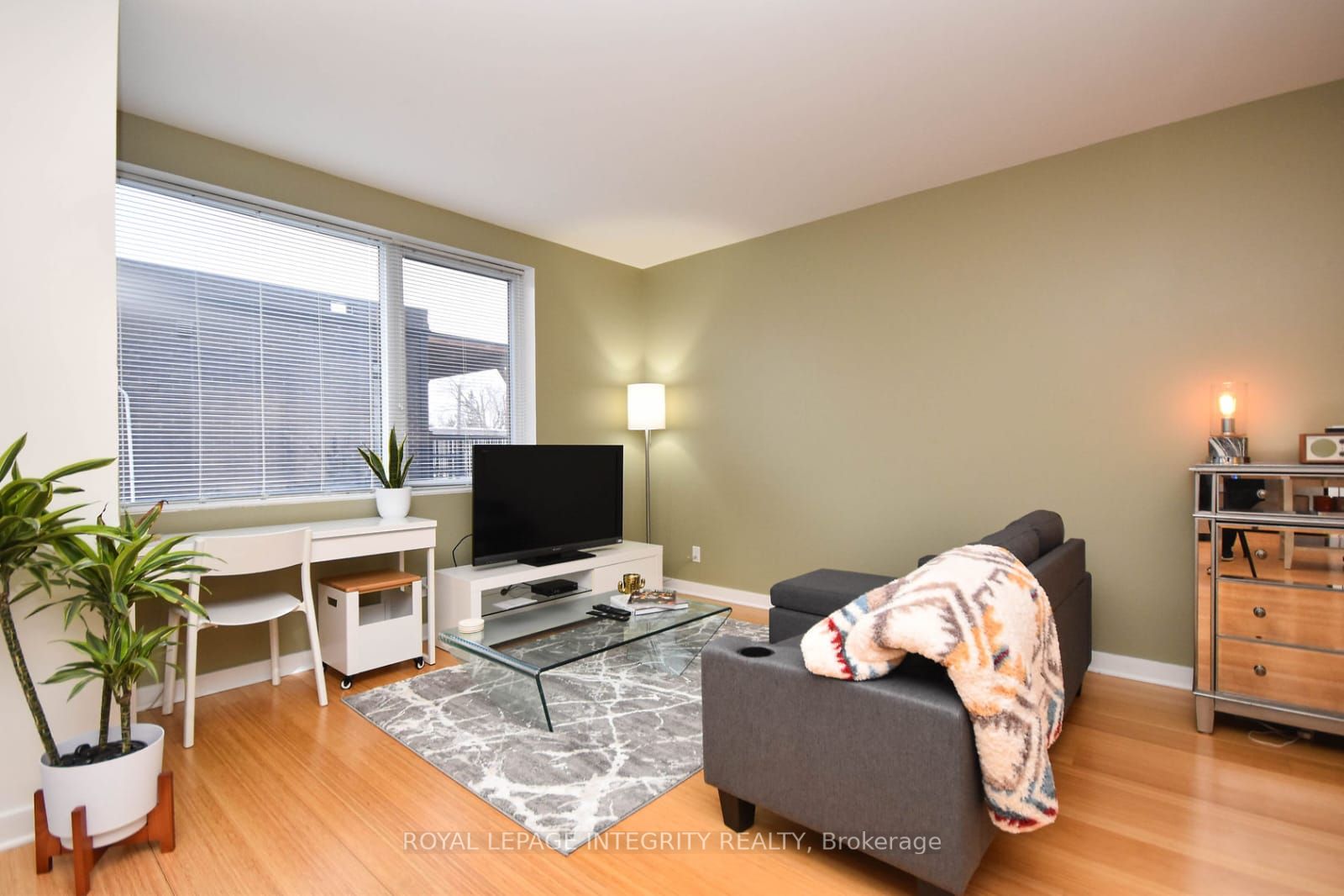 Additional image 3 of 303-1014 Bank Street, Ottawa, ON, K1S 3W8