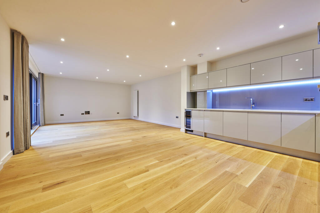 Additional image 5 of Gibbs Close, Harpenden, Herts, AL5