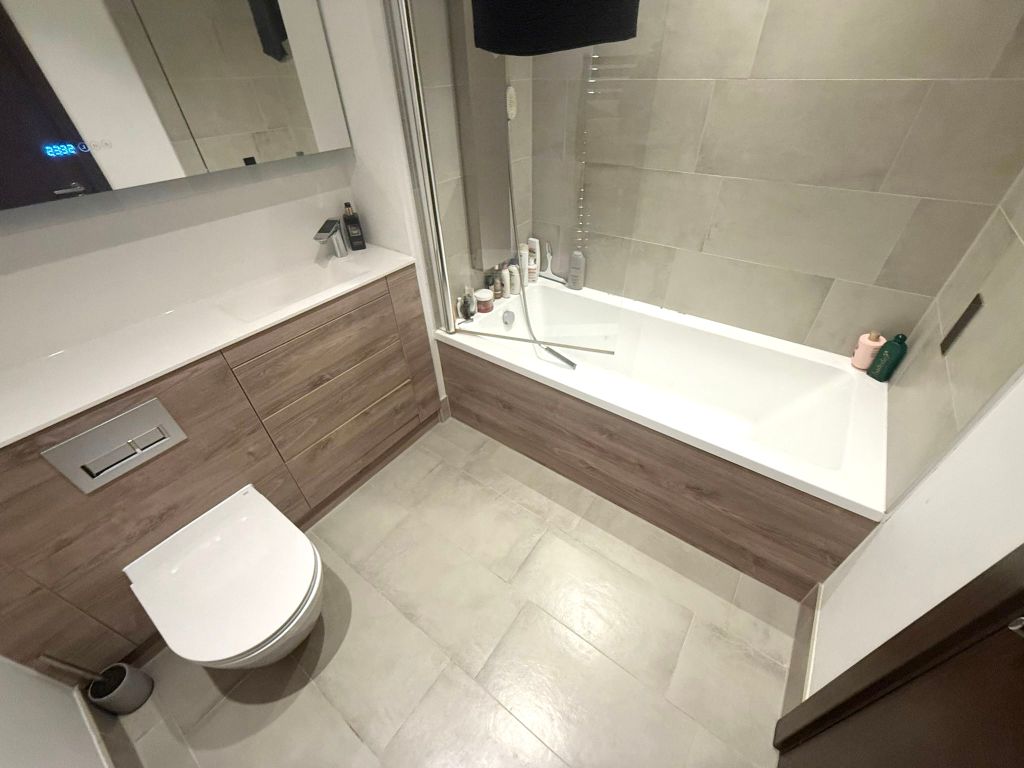 Additional image 8 of 2 bed flat for saleMerlin Drive, Fletton Quays, Peterborough PE2