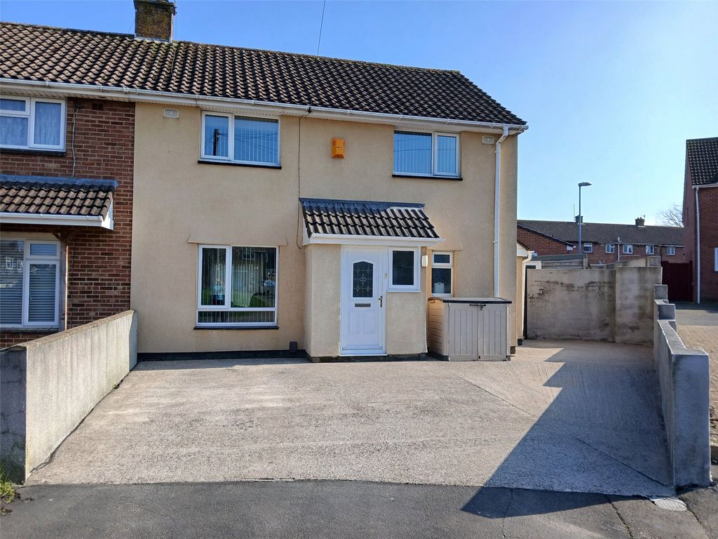 3 bed semi-detached house for saleLyveden Gardens, Bristol, Somerset BS13